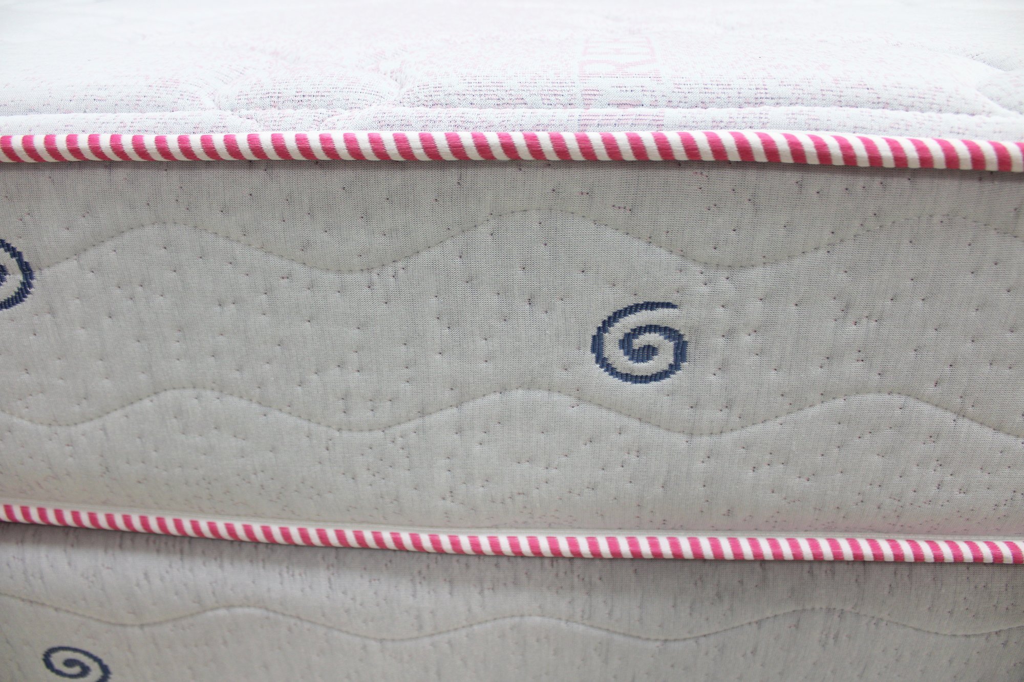 JUNIOR NIÑA ACERCAMIENTO